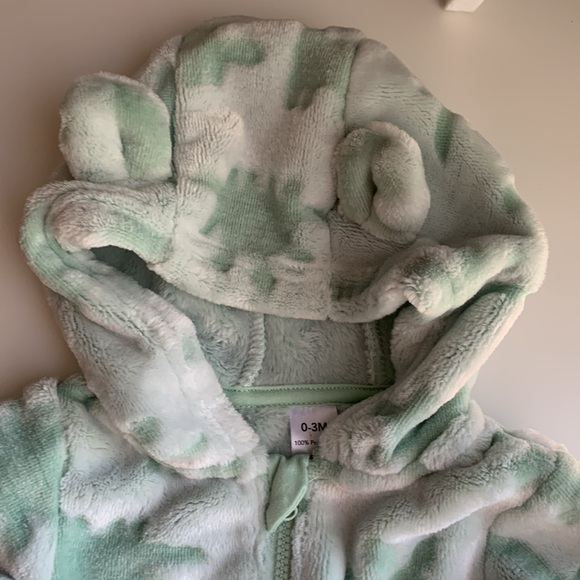 Mint green onesie - Picture 2 of 4